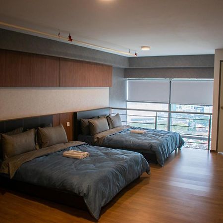 Netflix-Pinnacle Pj, Fantastic City View, 1-6 Guests Designed Duplex Home By Flexihome-My เปอตาลิงจายา ภายนอก รูปภาพ