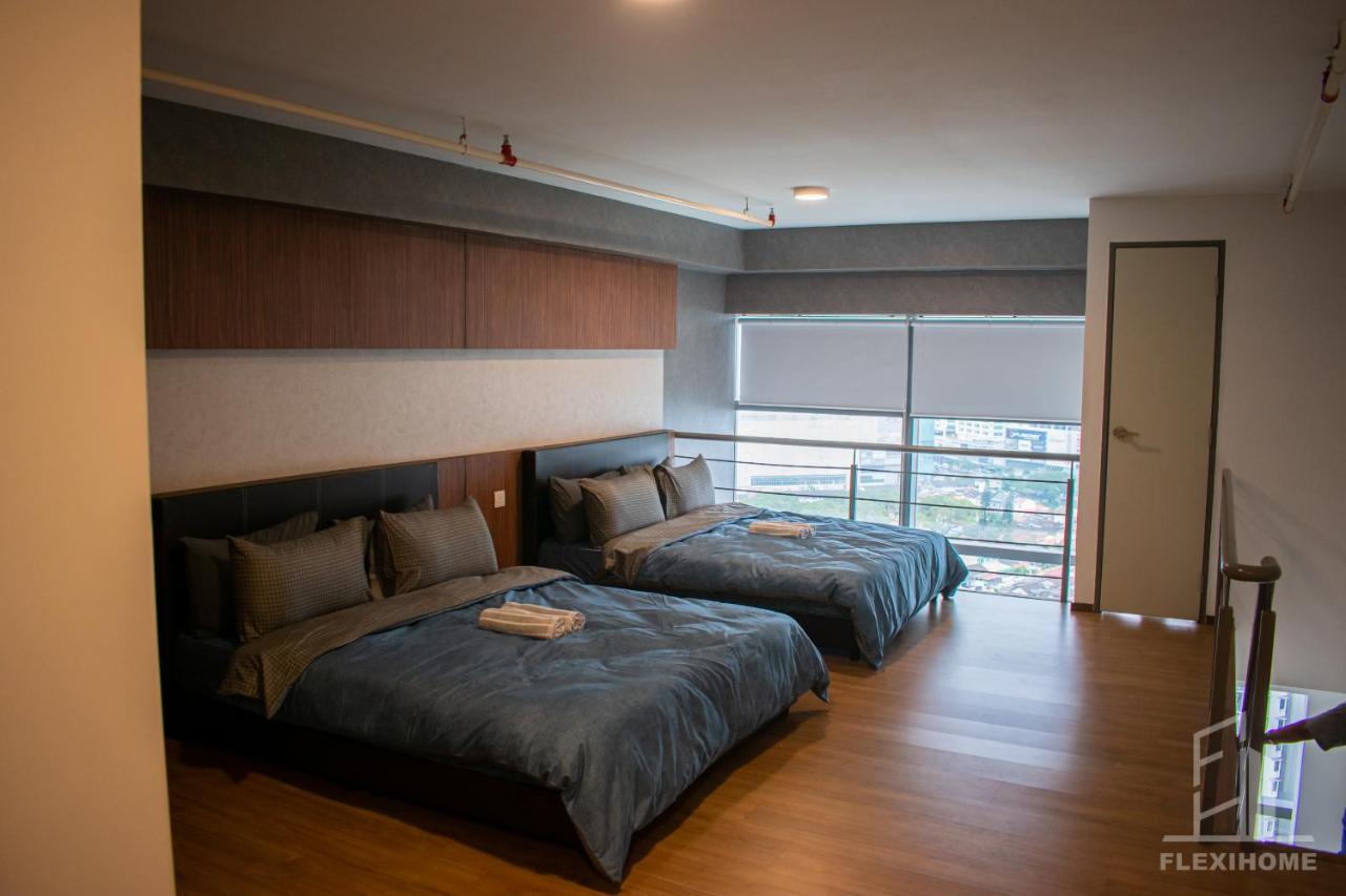 Netflix-Pinnacle Pj, Fantastic City View, 1-6 Guests Designed Duplex Home By Flexihome-My เปอตาลิงจายา ภายนอก รูปภาพ