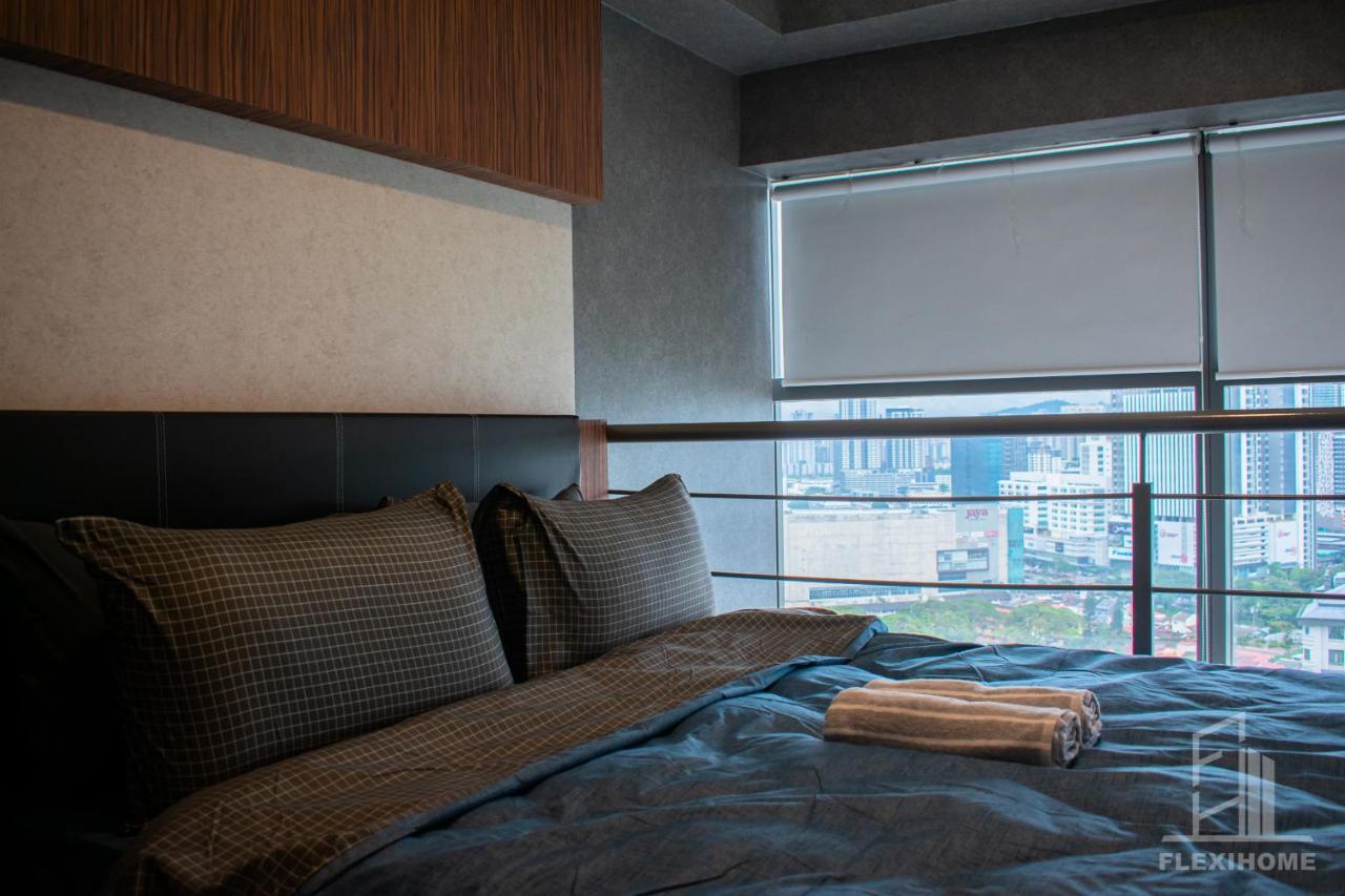 Netflix-Pinnacle Pj, Fantastic City View, 1-6 Guests Designed Duplex Home By Flexihome-My เปอตาลิงจายา ภายนอก รูปภาพ