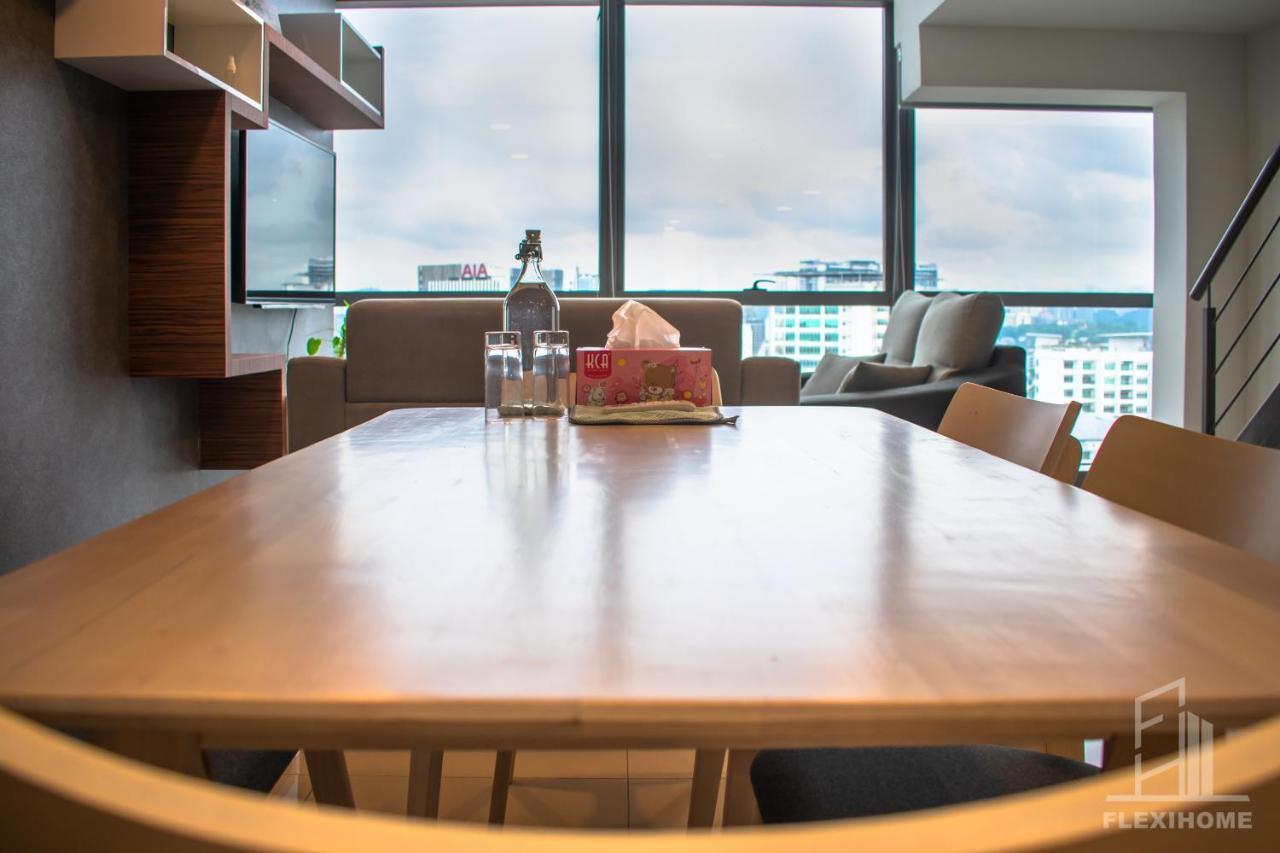 Netflix-Pinnacle Pj, Fantastic City View, 1-6 Guests Designed Duplex Home By Flexihome-My เปอตาลิงจายา ภายนอก รูปภาพ