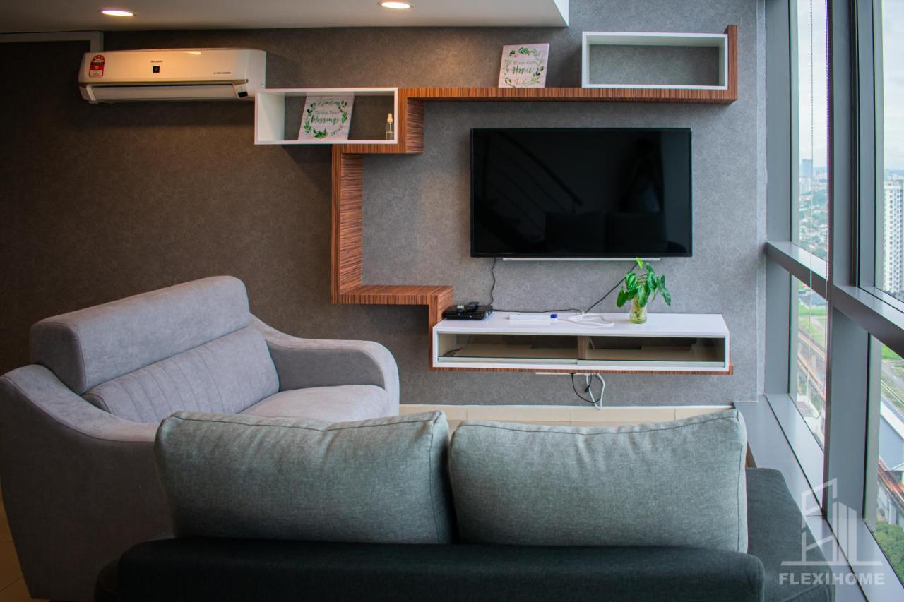 Netflix-Pinnacle Pj, Fantastic City View, 1-6 Guests Designed Duplex Home By Flexihome-My เปอตาลิงจายา ภายนอก รูปภาพ